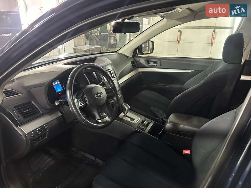 Универсал Subaru Outback 2013 в Львове