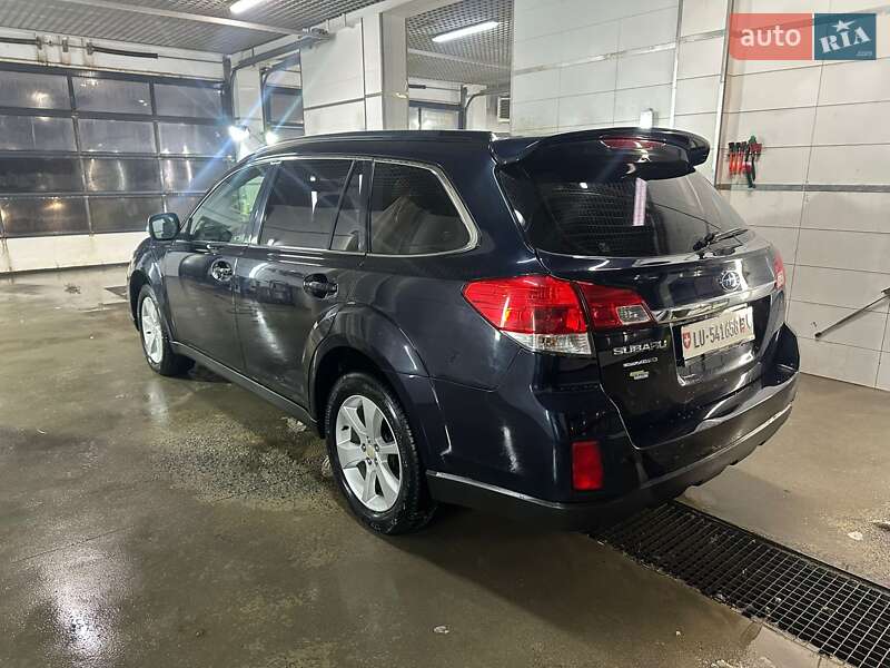 Универсал Subaru Outback 2013 в Львове
