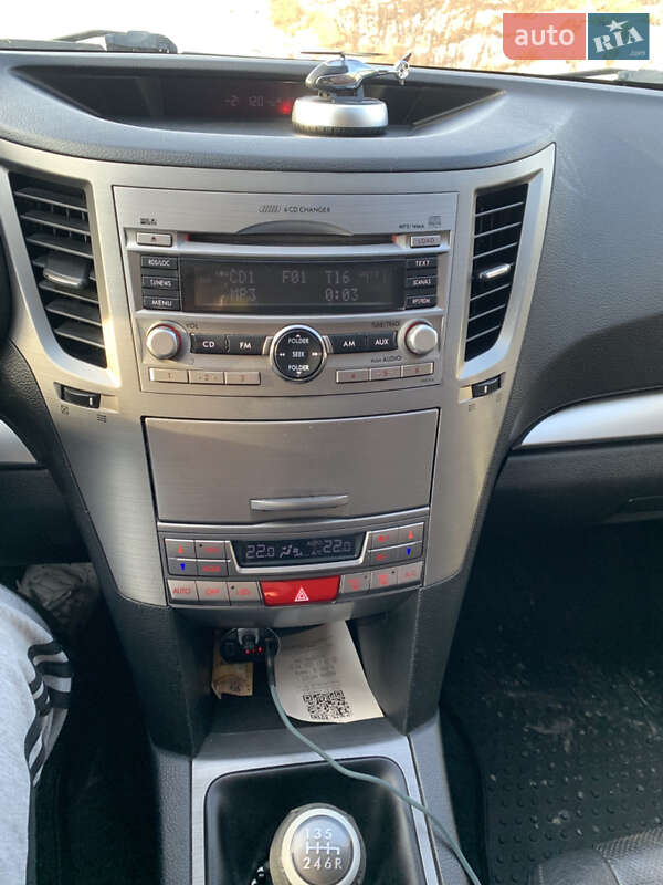 Универсал Subaru Outback 2010 в Николаеве