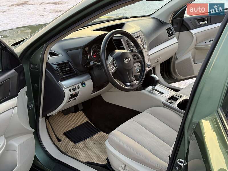 Универсал Subaru Outback 2012 в Черкассах