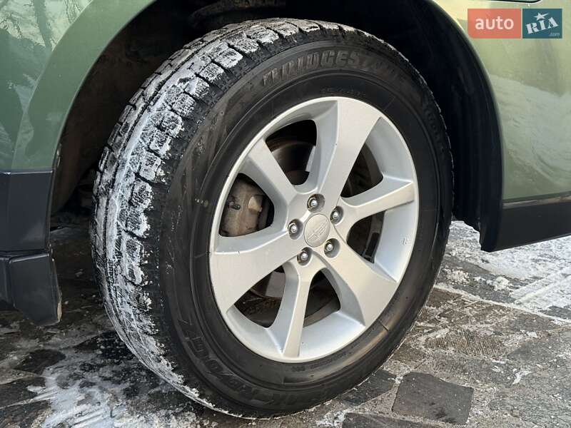 Универсал Subaru Outback 2012 в Черкассах