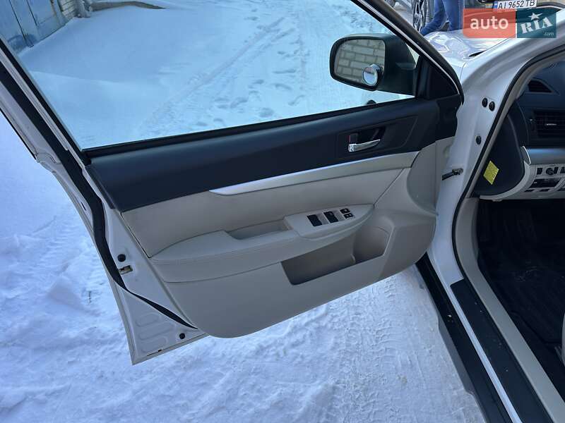 Универсал Subaru Outback 2010 в Обухове фото 27 Универсал Subaru Outback 2010 в Обухове