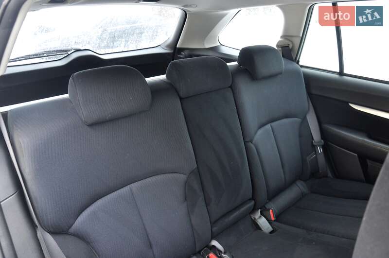 Универсал Subaru Outback 2010 в Львове