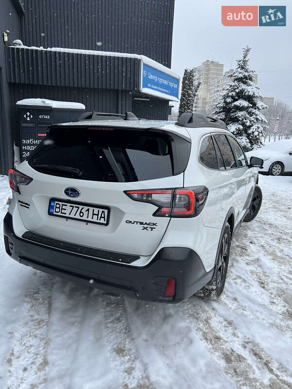 Универсал Subaru Outback 2021 в Киеве