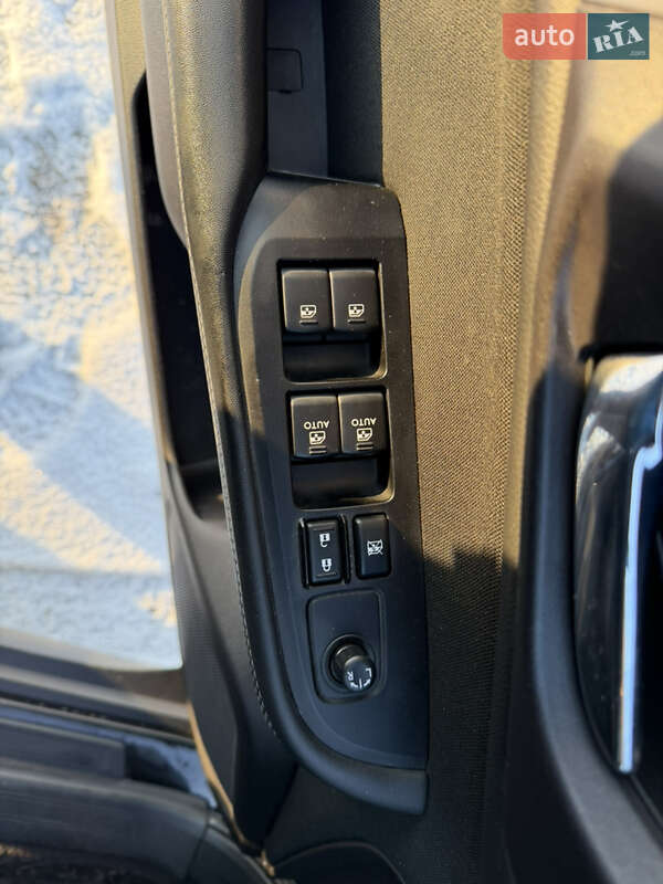 Универсал Subaru Outback 2015 в Хороле