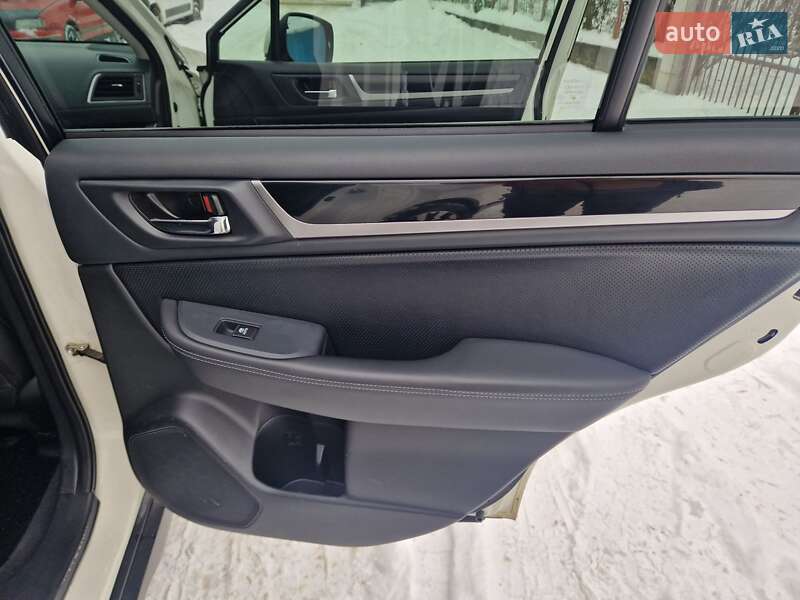 Универсал Subaru Outback 2015 в Виноградове