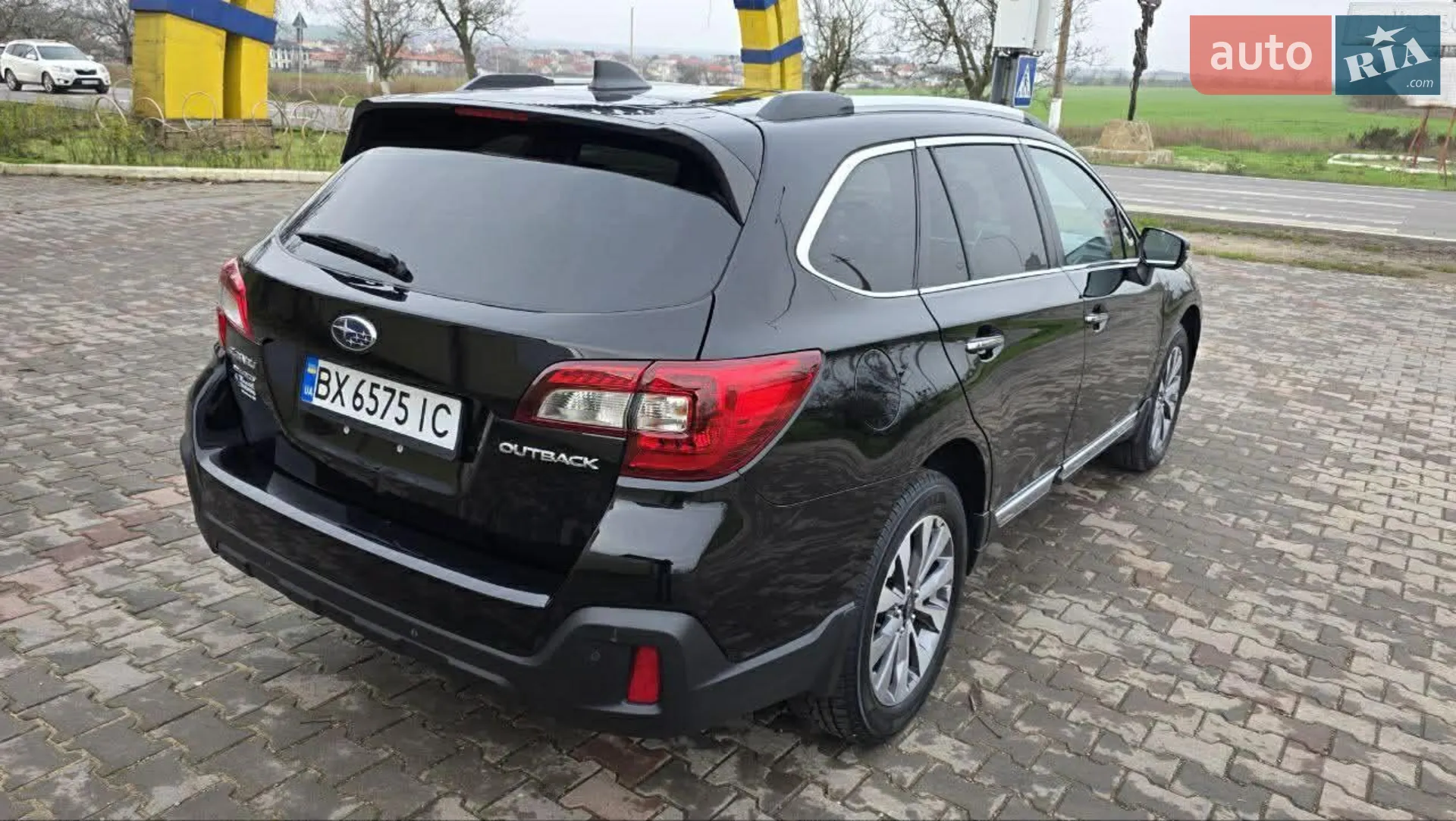 2017 Subaru Outback - мініатюра 8