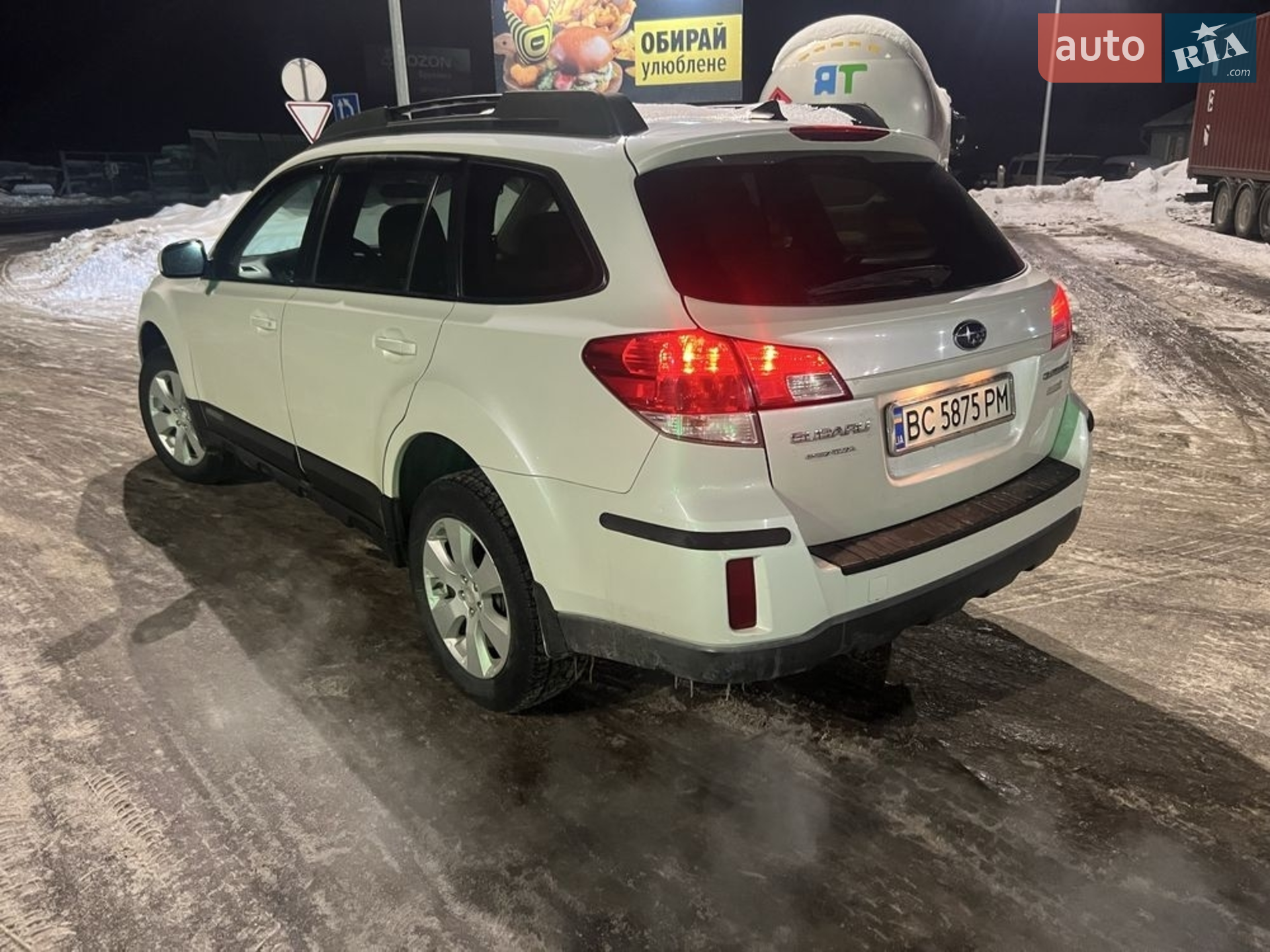 2010 Subaru Outback - мініатюра 4
