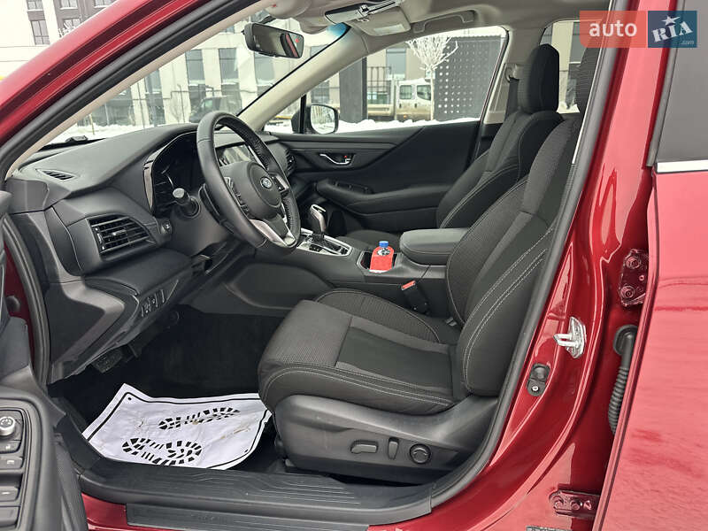 Внедорожник / Кроссовер Subaru Outback 2022 в Ровно