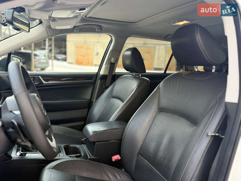 Универсал Subaru Outback 2018 в Киеве