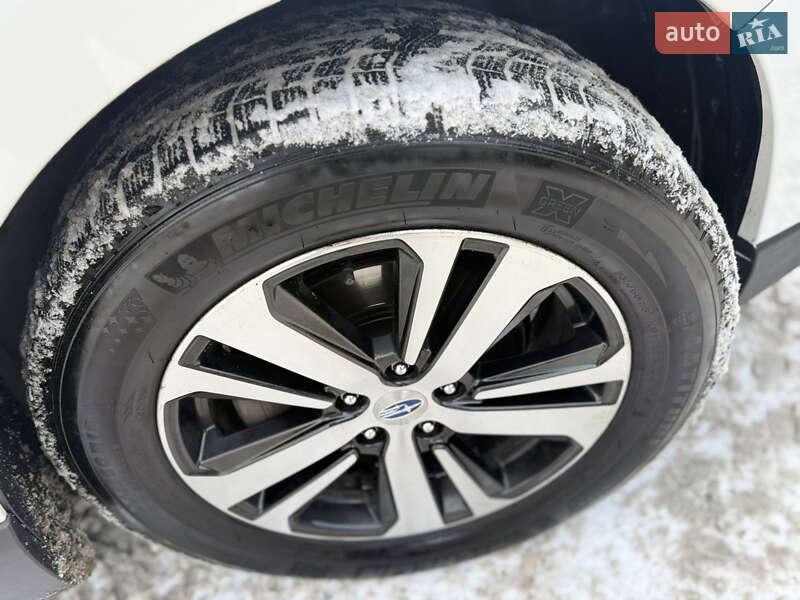 Универсал Subaru Outback 2018 в Киеве