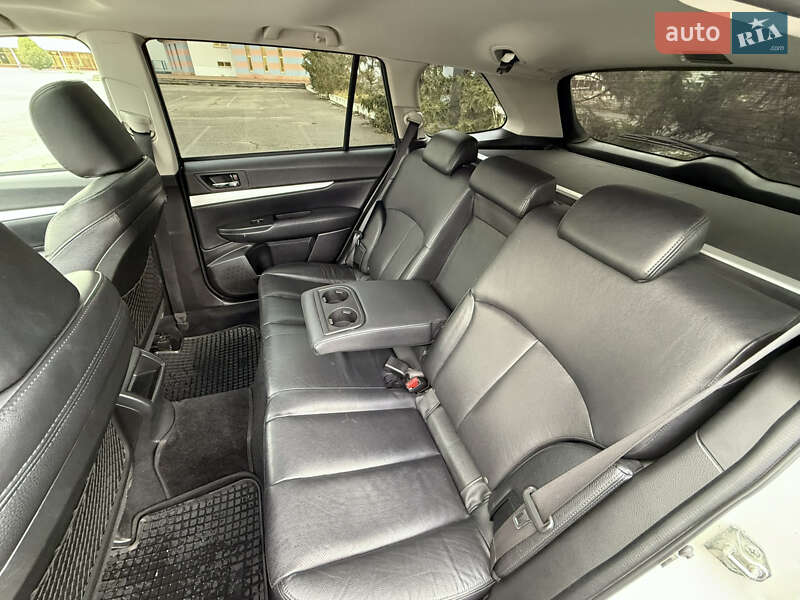 Универсал Subaru Outback 2013 в Киеве