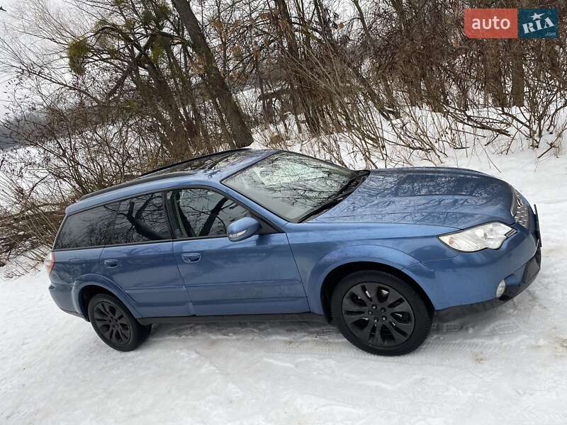 Универсал Subaru Outback 2008 в Киеве