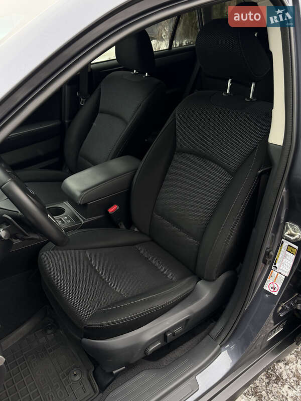 Универсал Subaru Outback 2014 в Киеве