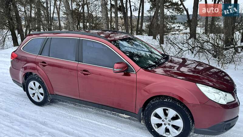 Універсал Subaru Outback 2010 в Києві