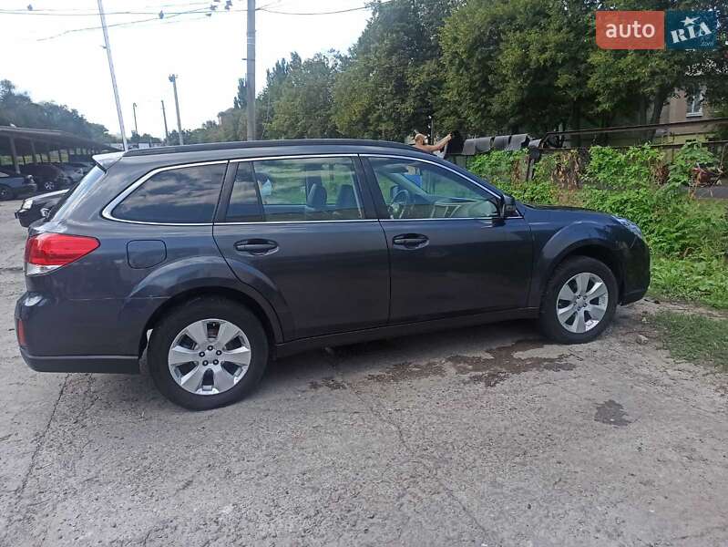 Универсал Subaru Outback 2011 в Днепре