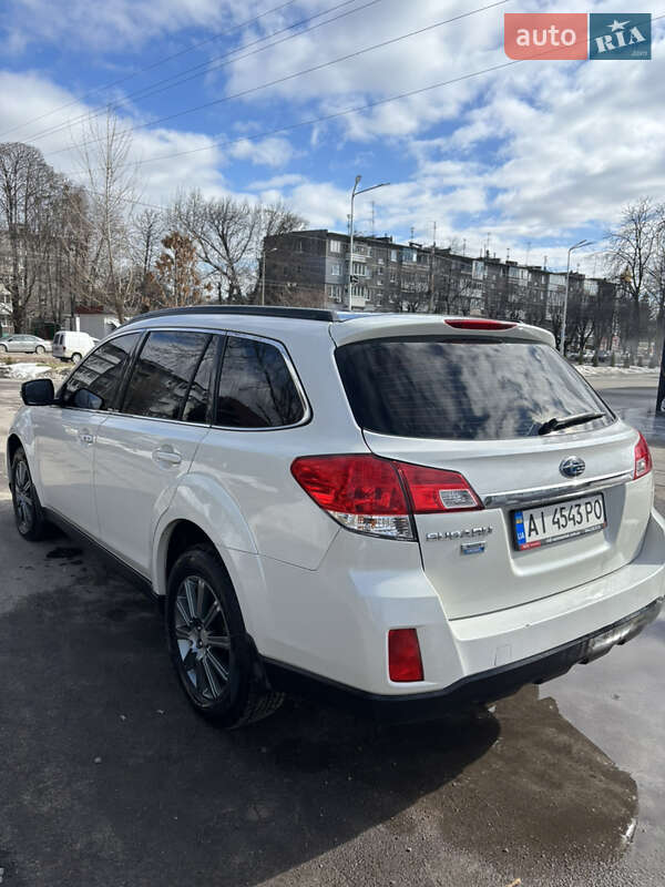 Универсал Subaru Outback 2014 в Житомире