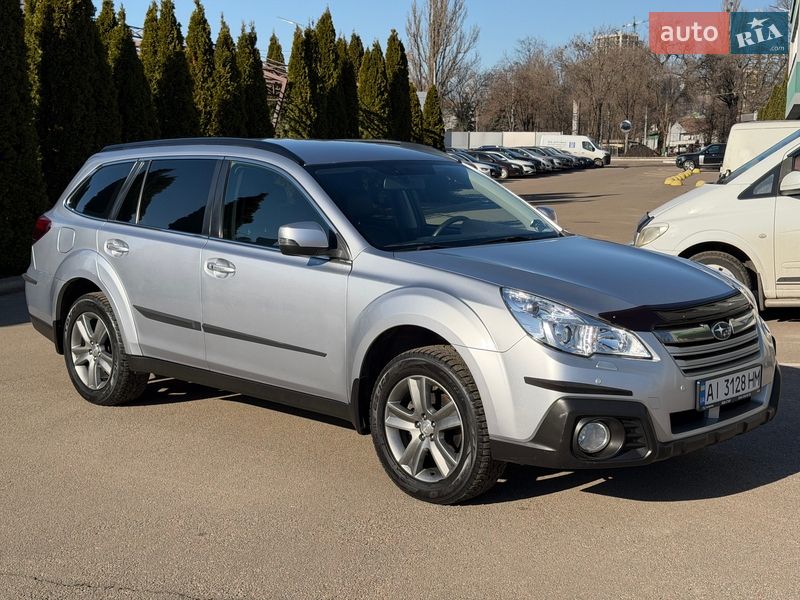 Универсал Subaru Outback 2012 в Киеве