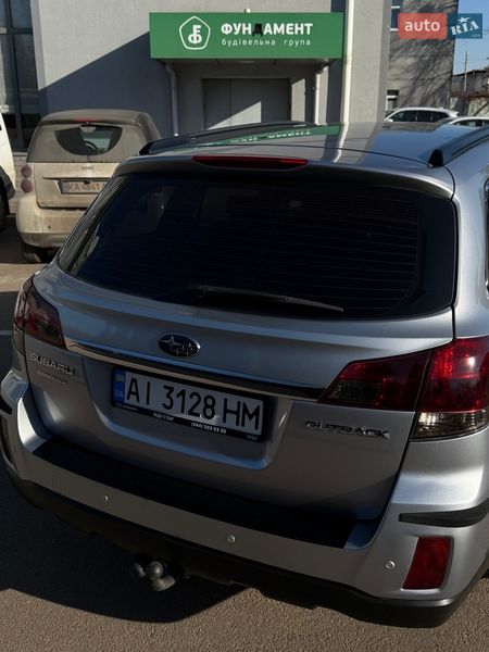 Универсал Subaru Outback 2012 в Киеве