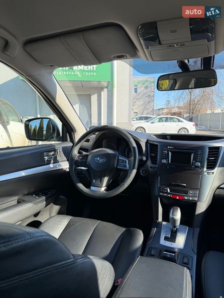 Универсал Subaru Outback 2012 в Киеве