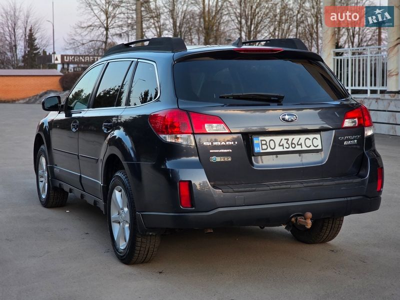 Універсал Subaru Outback 2012 в Тернополі