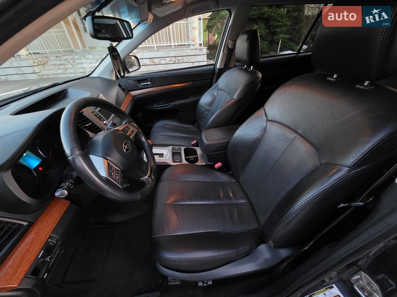 Універсал Subaru Outback 2012 в Тернополі