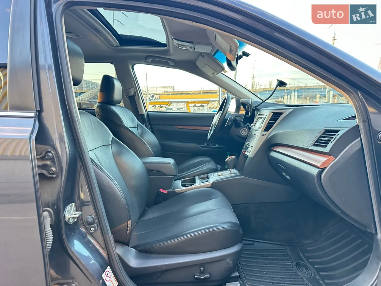 2011 Subaru Outback - мініатюра 14