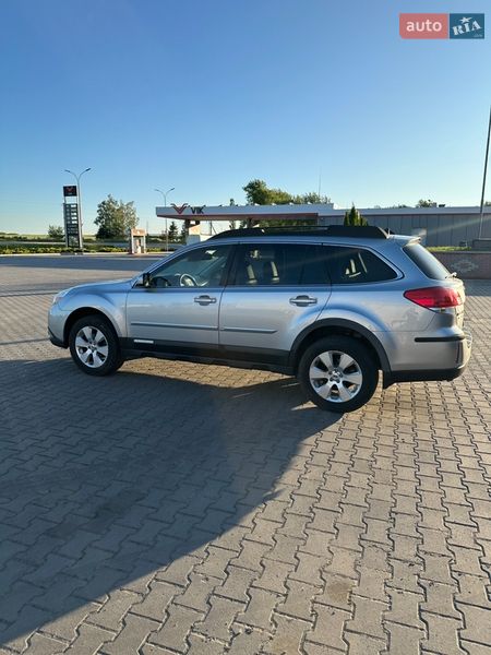 Універсал Subaru Outback 2011 в Бучачі