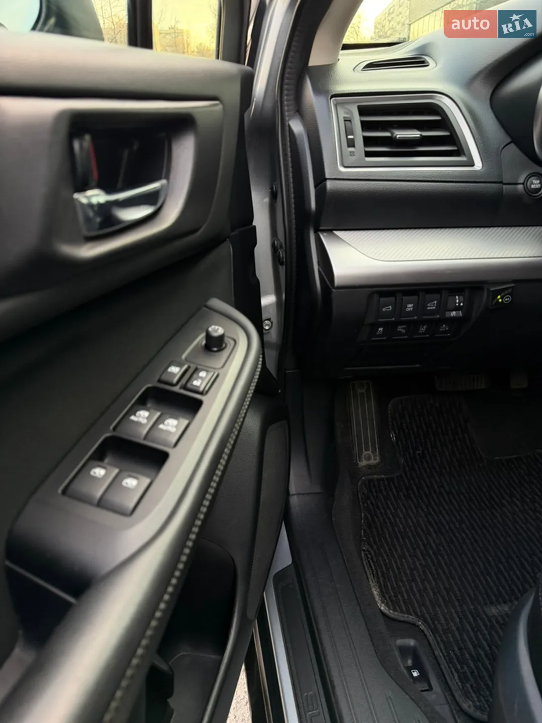 2015 Subaru Outback - мініатюра 12