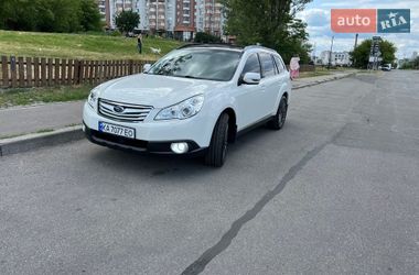 Универсал Subaru Outback 2010 в Киеве