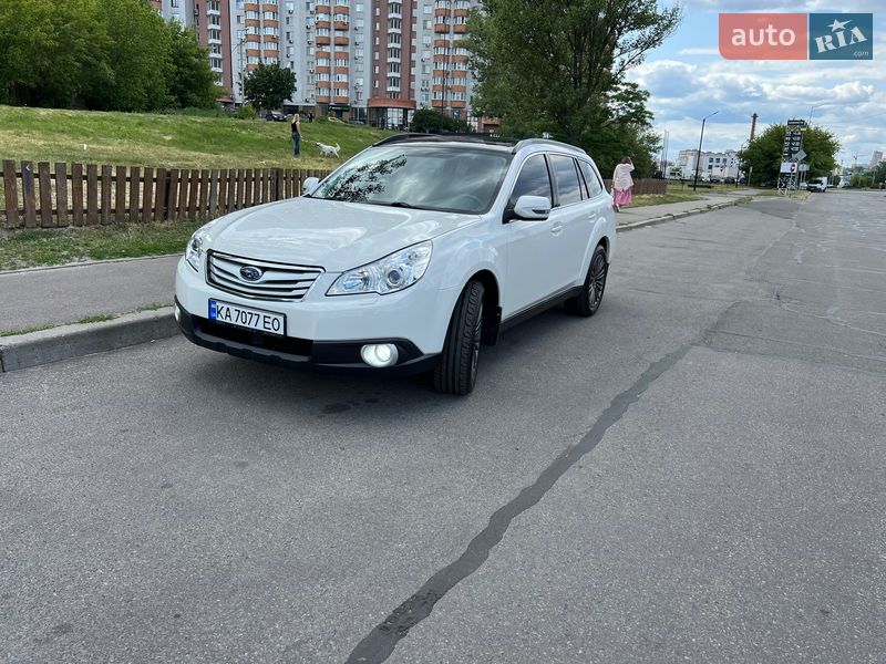 Subaru Outback 2010