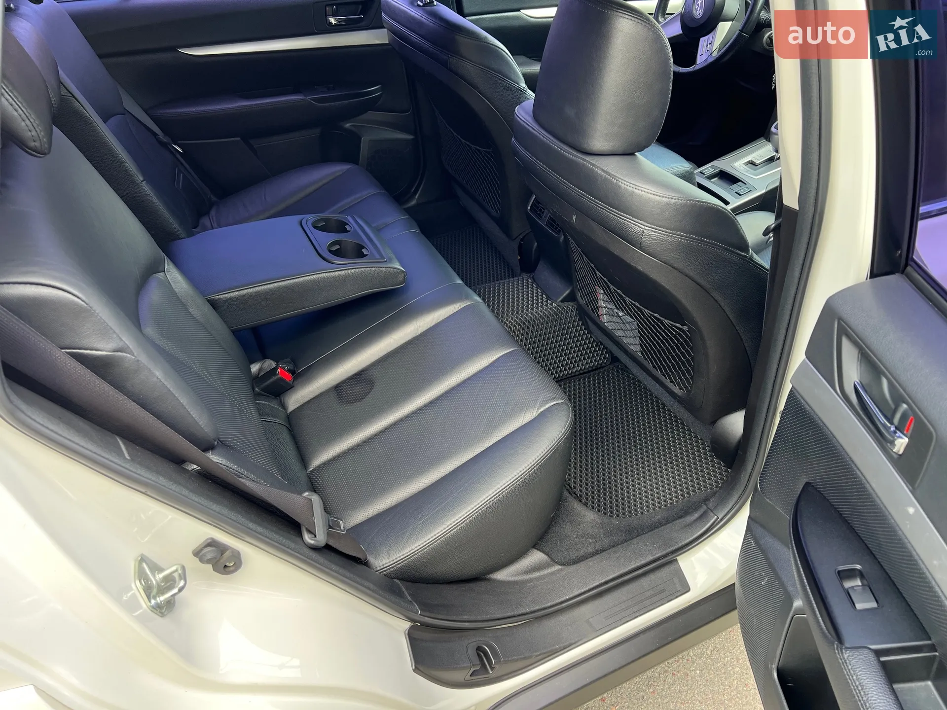2010 Subaru Outback - мініатюра 5