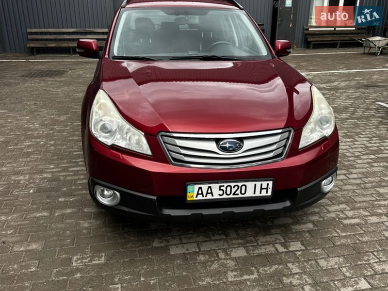 Універсал Subaru Outback 2010 в Києві
