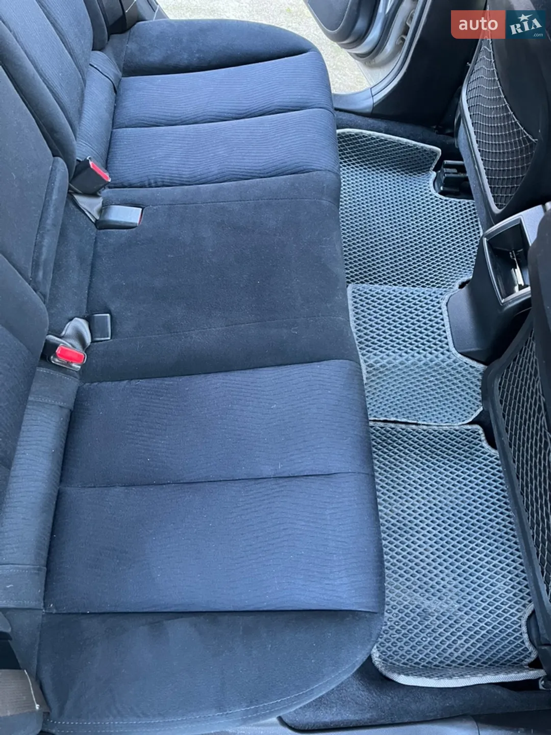 2010 Subaru Outback - мініатюра 21