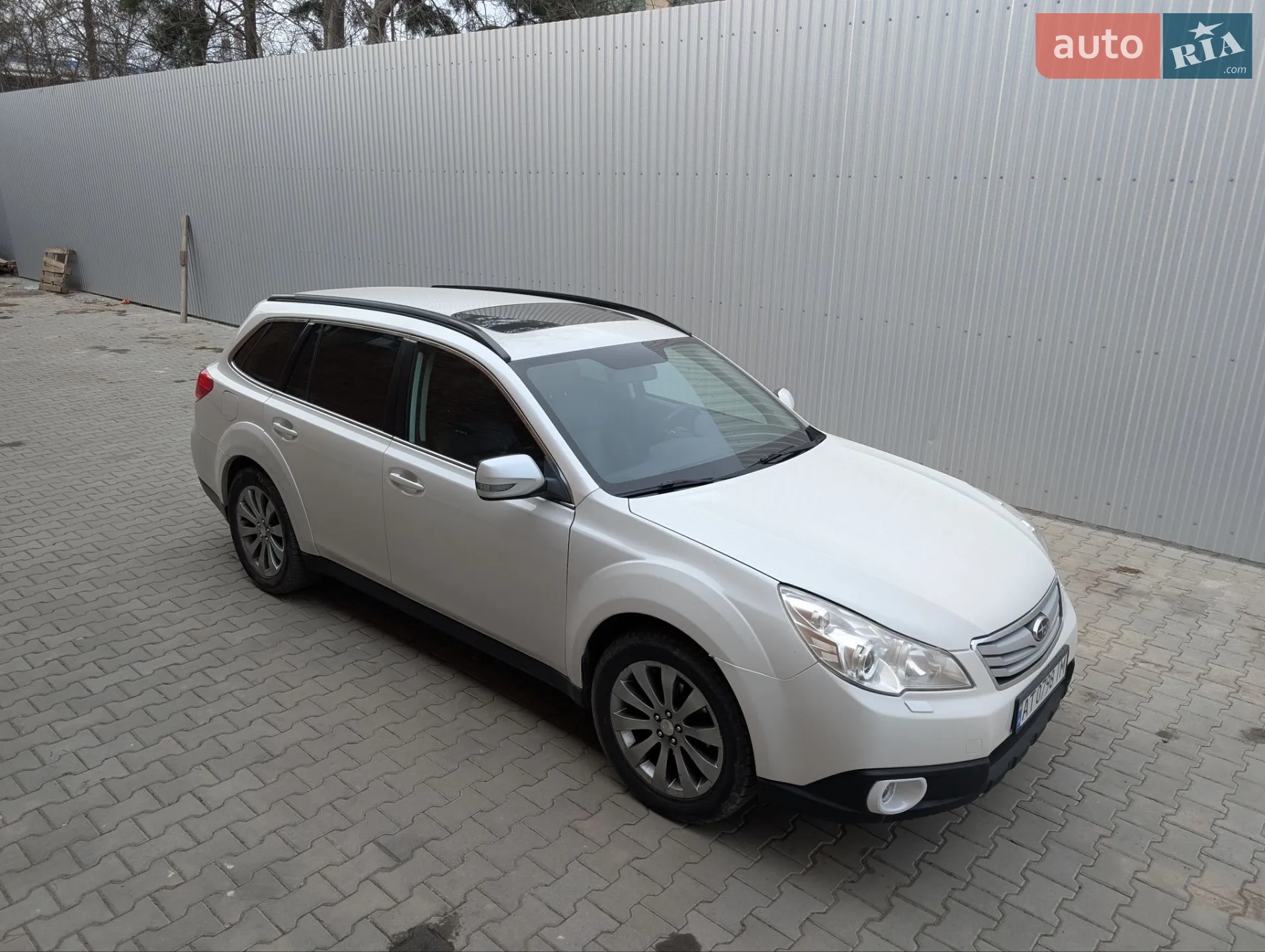 2010 Subaru Outback - мініатюра 5
