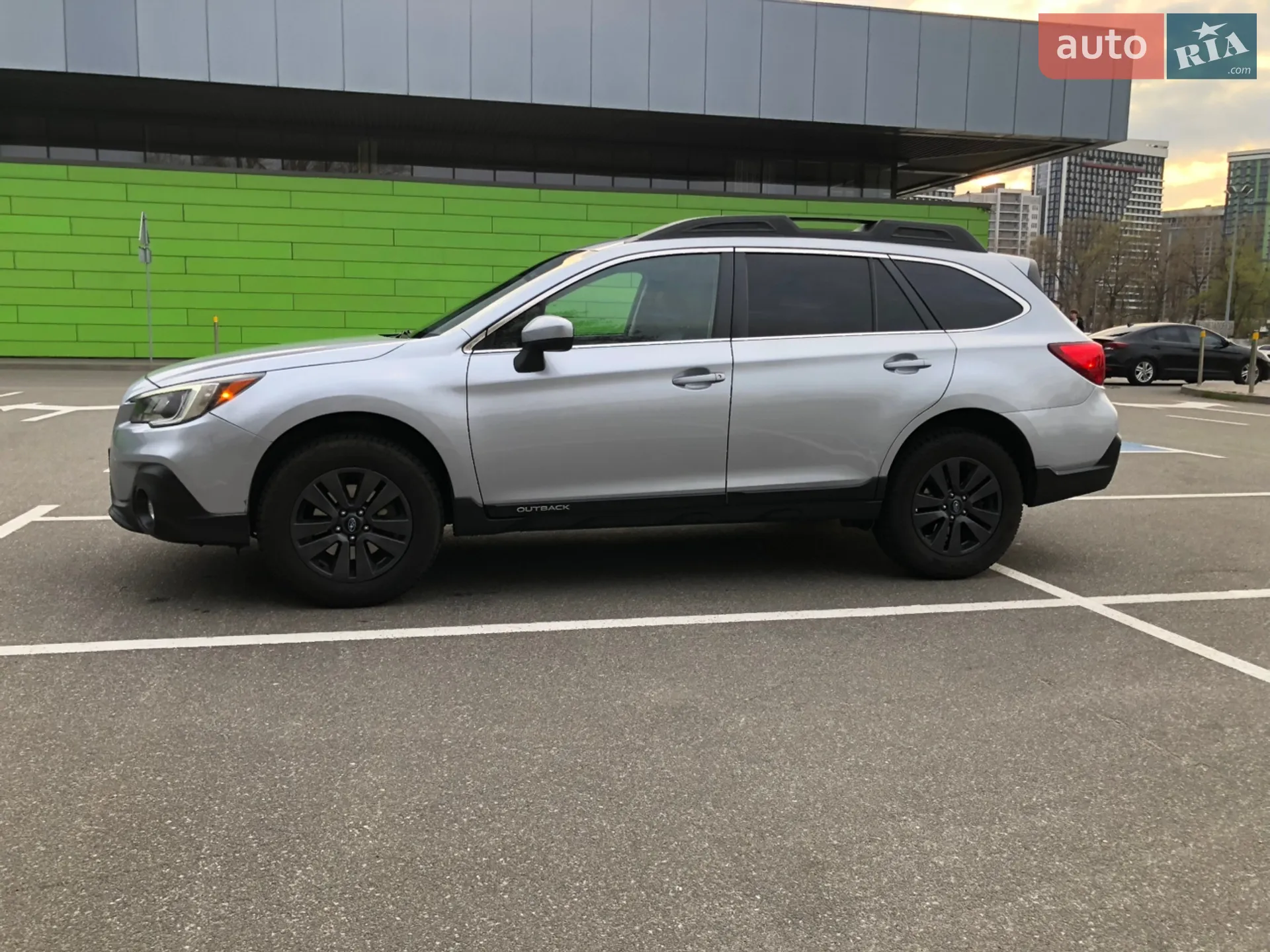 2019 Subaru Outback - мініатюра 2