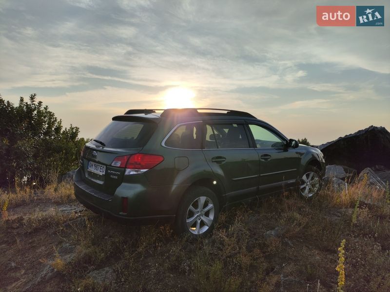 Subaru Outback 2012