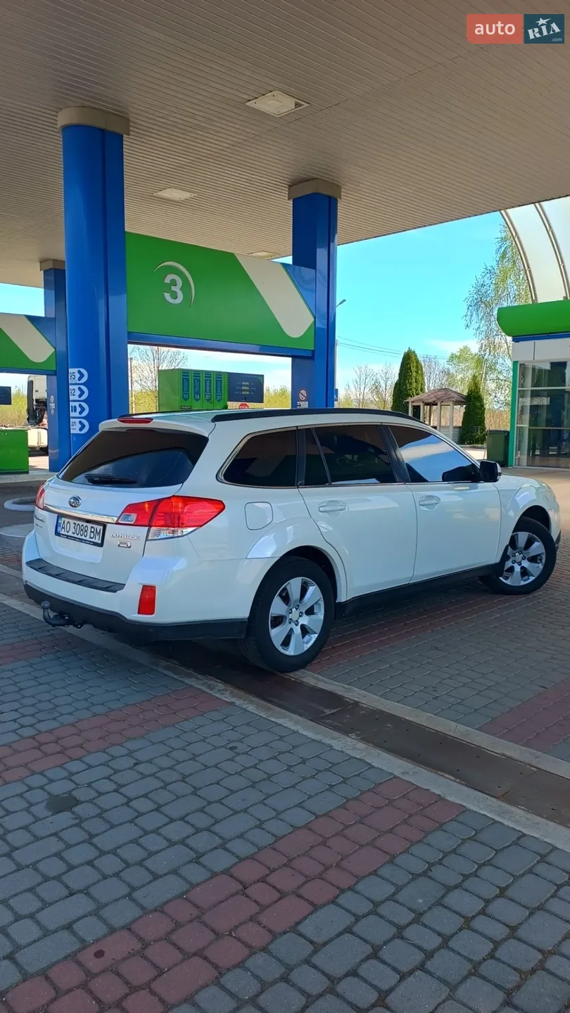 2011 Subaru Outback - мініатюра 9