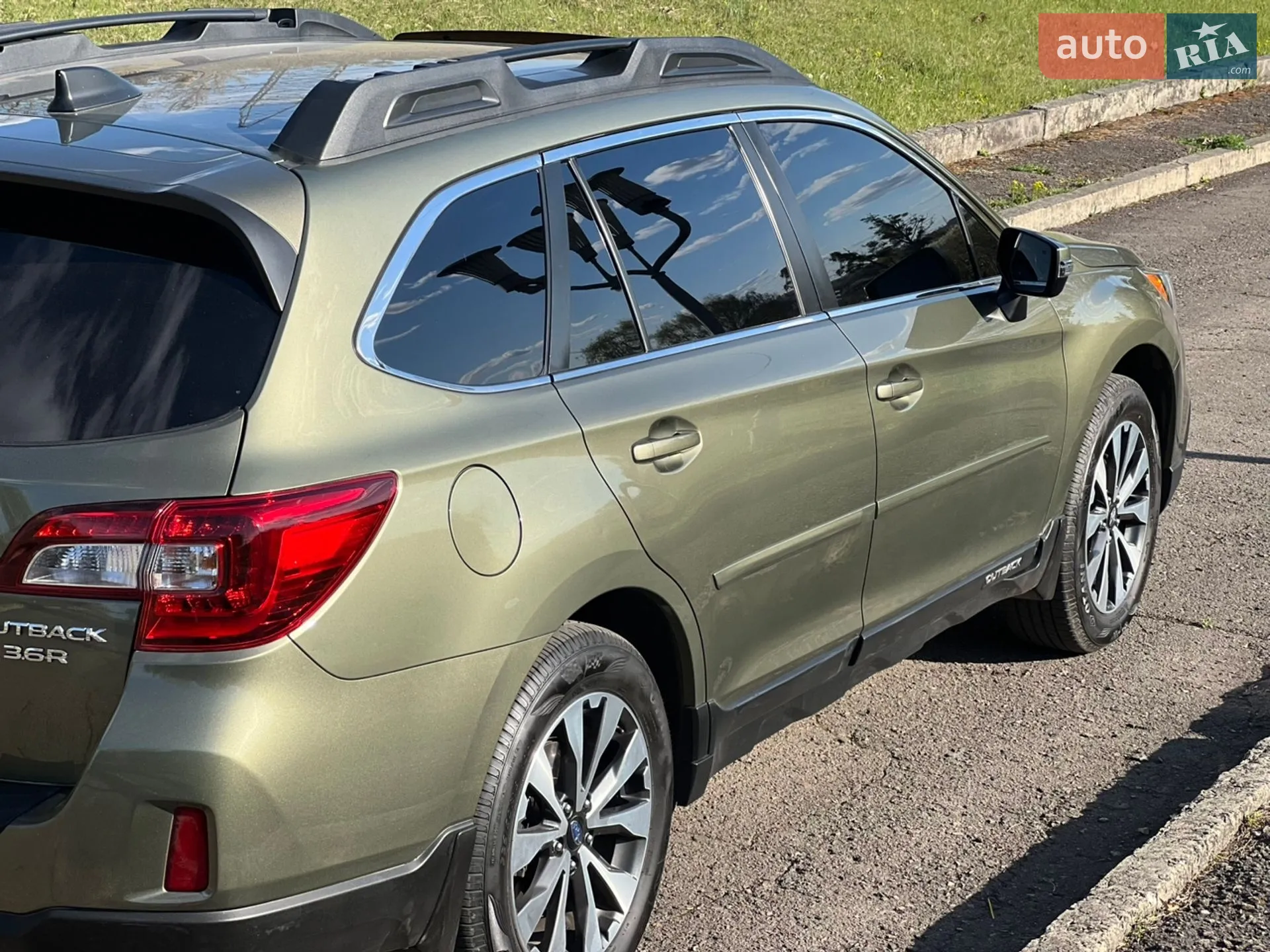 2016 Subaru Outback - мініатюра 5