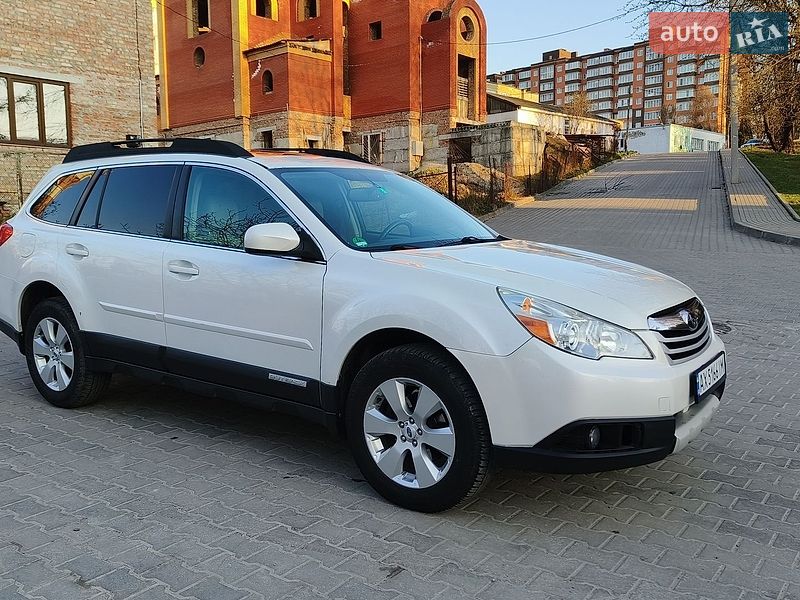 Subaru Outback 2012
