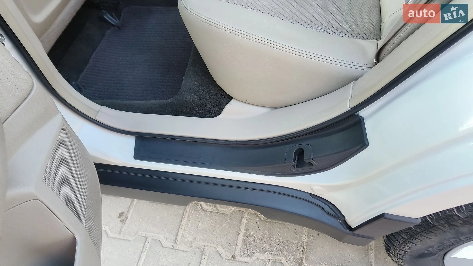 2012 Subaru Outback - мініатюра 21