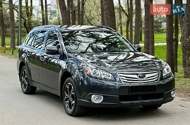 Универсал Subaru Outback 2012 в Киеве