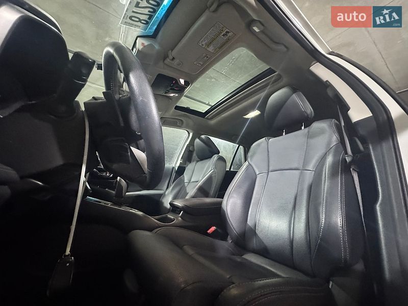 Внедорожник / Кроссовер Subaru Outback 2022 в Львове
