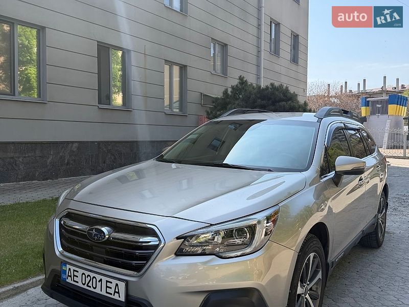 Универсал Subaru Outback 2017 в Днепре