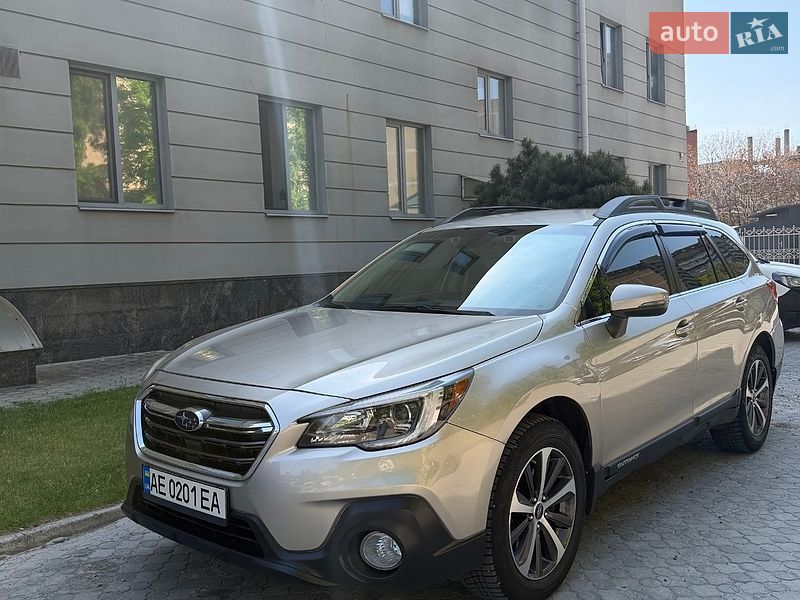 Универсал Subaru Outback 2017 в Днепре