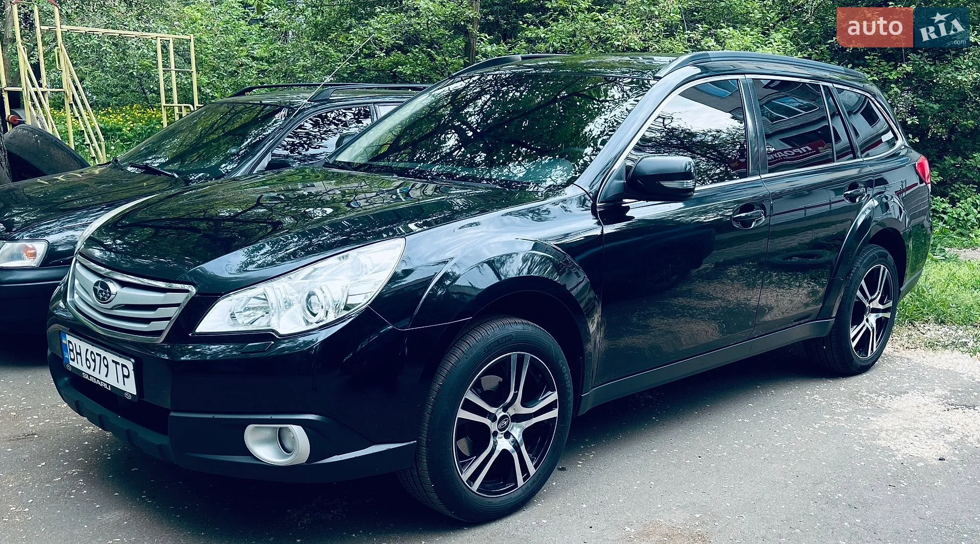 2010 Subaru Outback - мініатюра 2