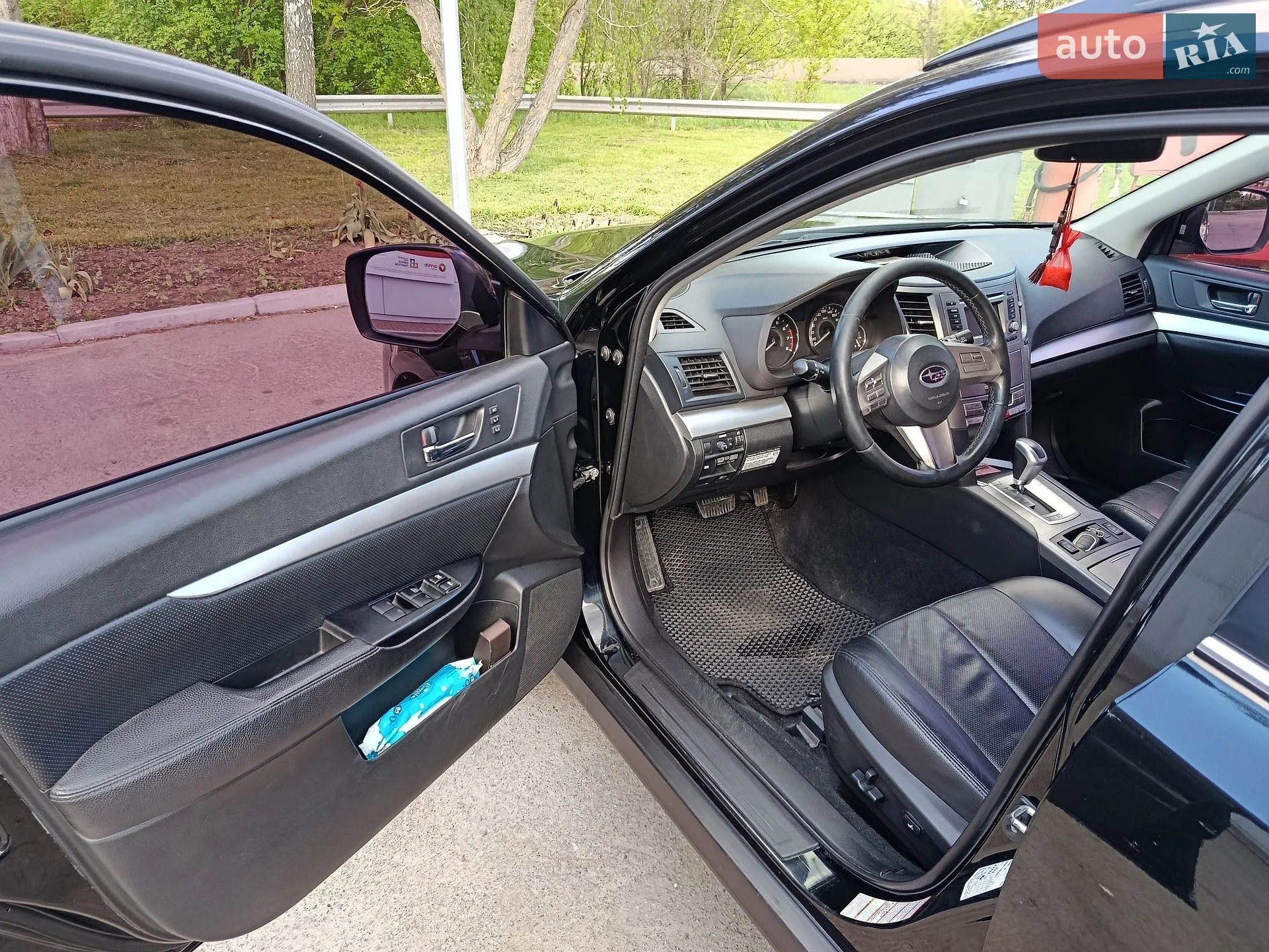 2011 Subaru Outback - мініатюра 13