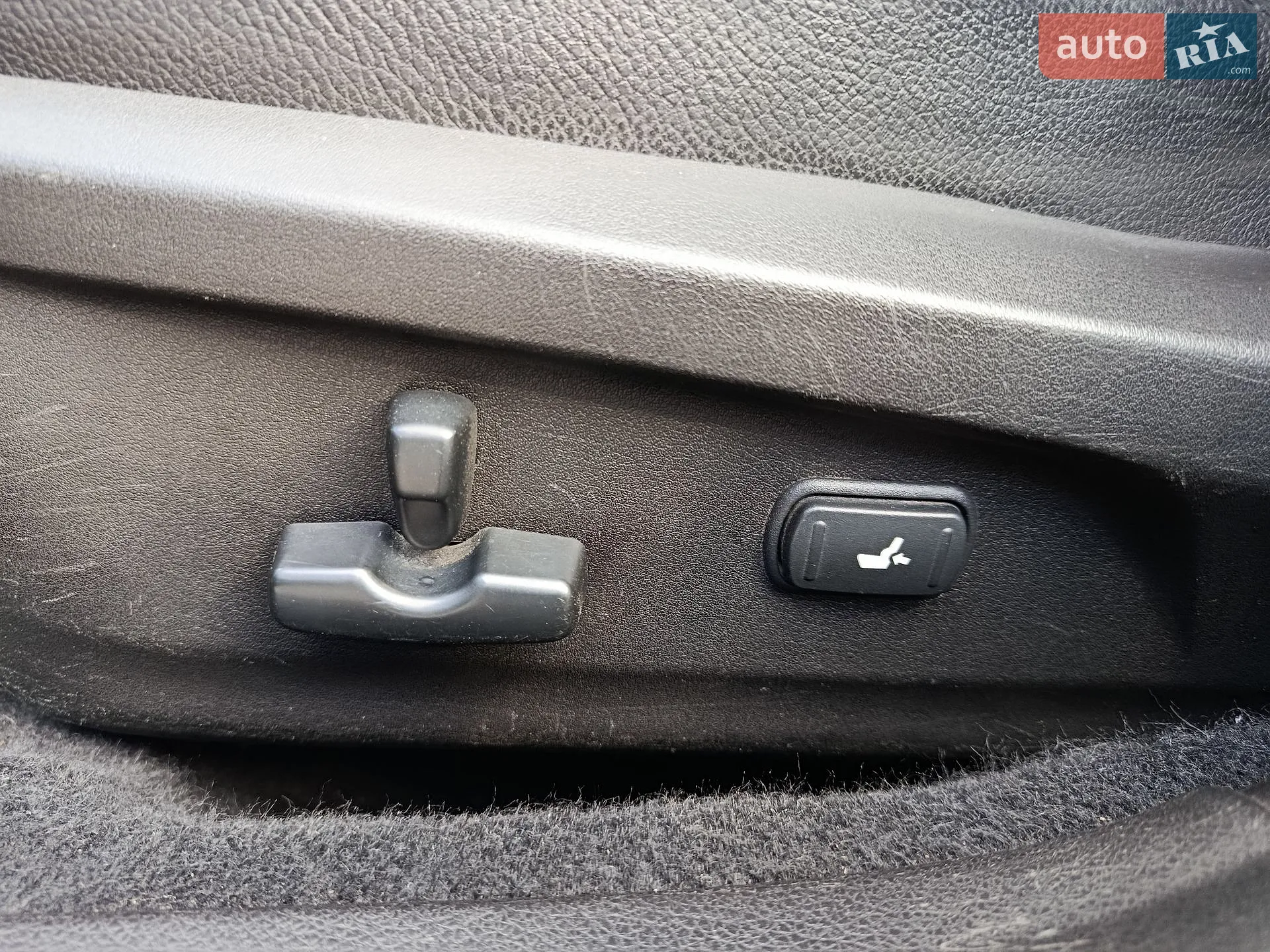 2011 Subaru Outback - мініатюра 22