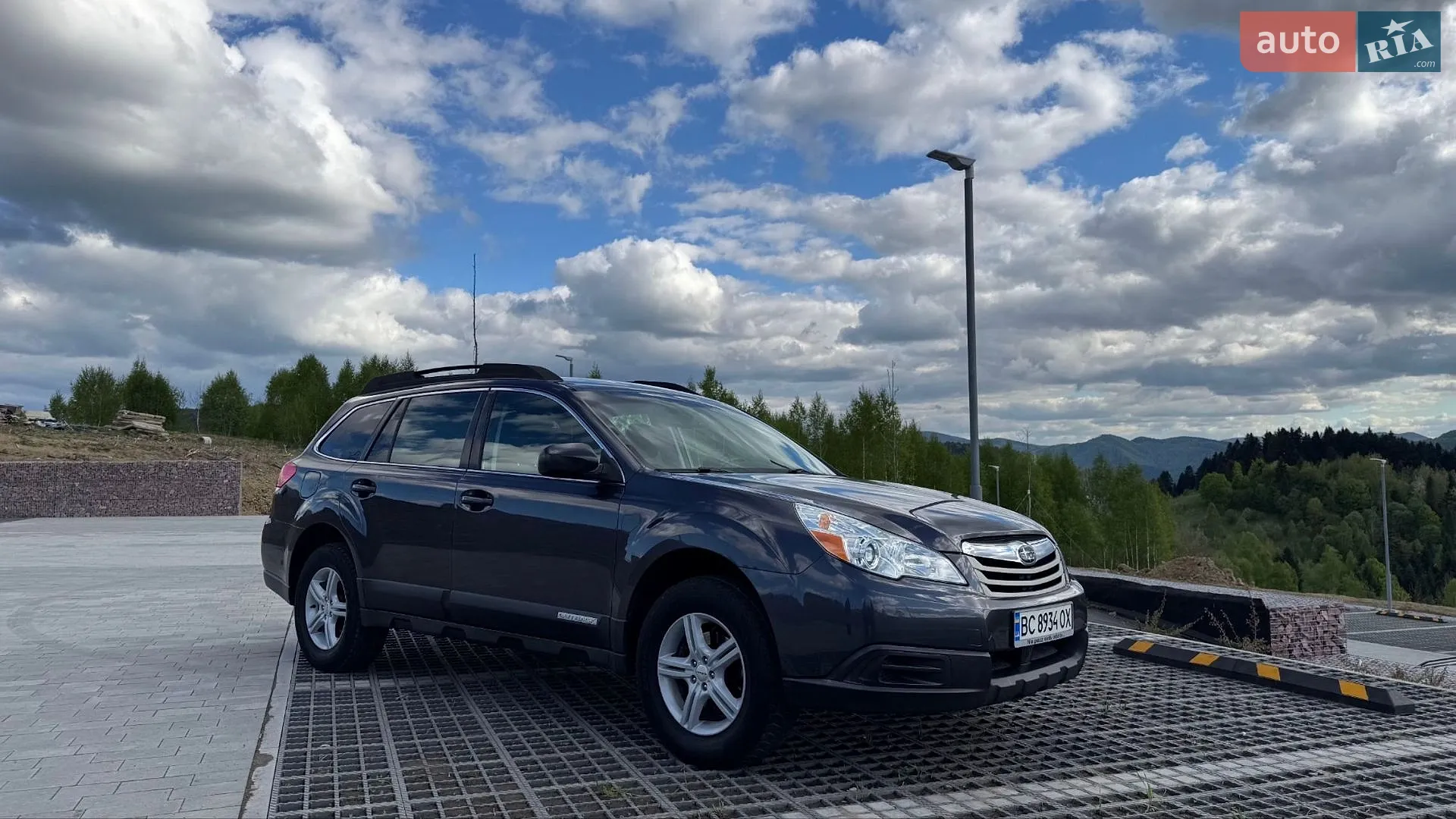 2011 Subaru Outback - мініатюра 2