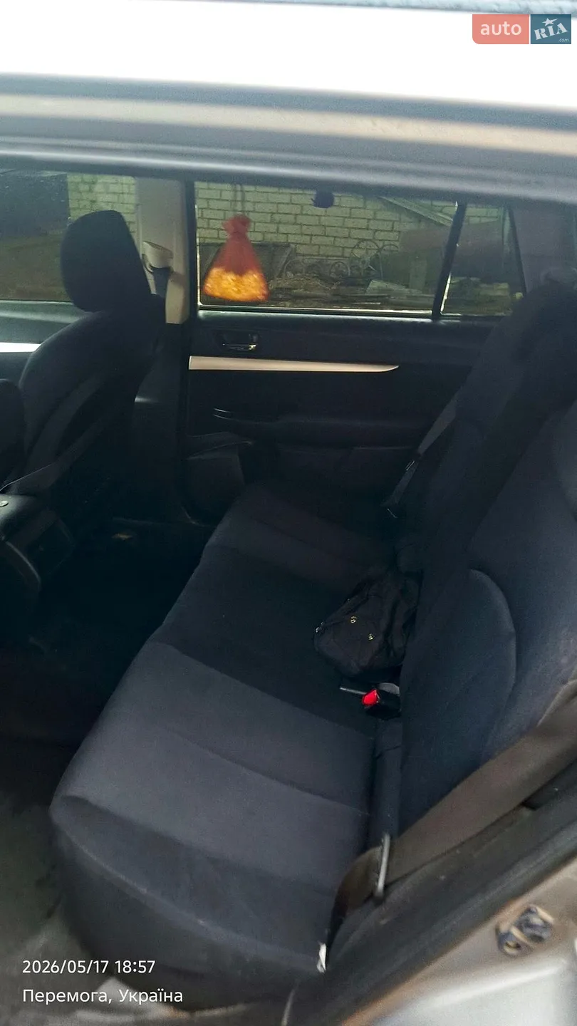 2011 Subaru Outback - мініатюра 12